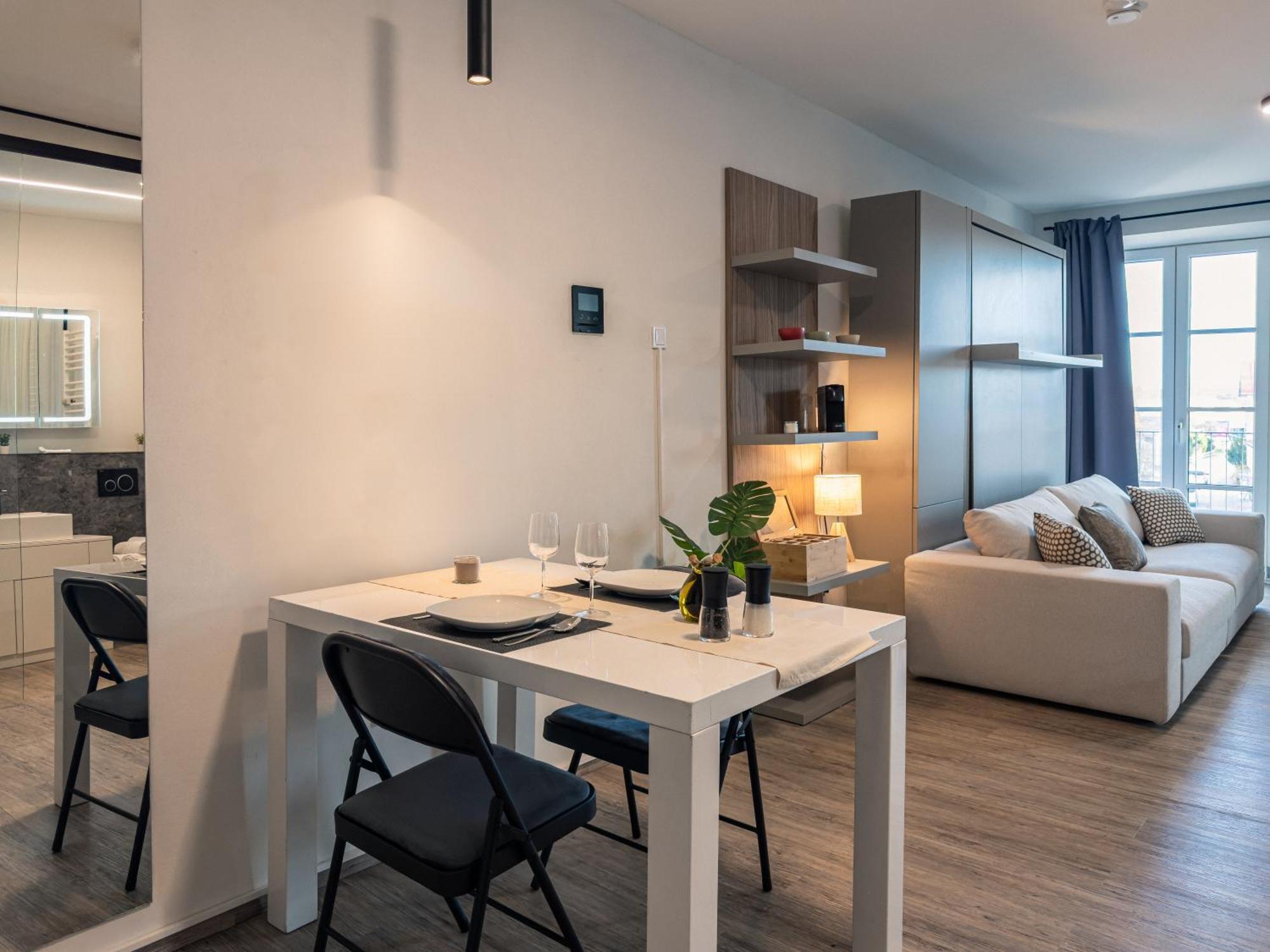 Crest - Riverside Lofts Mit Parken I Balkon I Kueche I Regendusche Passau Exterior foto
